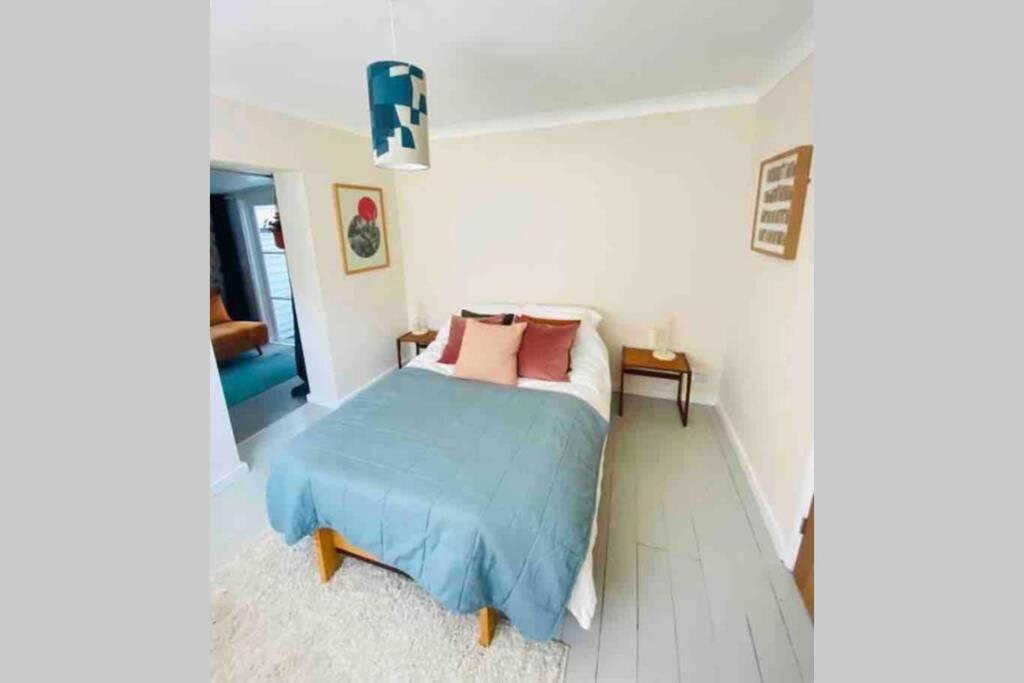 The Yellow Door Whitstable - Peaceful Retreat Close To Beach Bagian luar foto