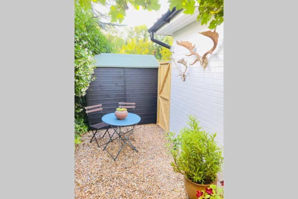 The Yellow Door Whitstable - Peaceful Retreat Close To Beach Bagian luar foto