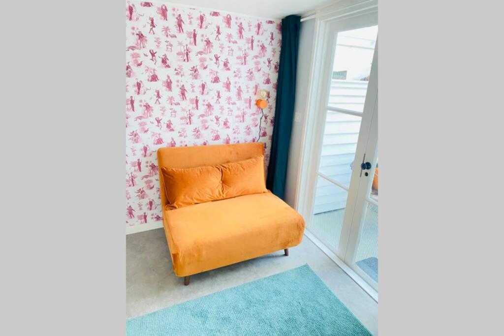 The Yellow Door Whitstable - Peaceful Retreat Close To Beach Bagian luar foto